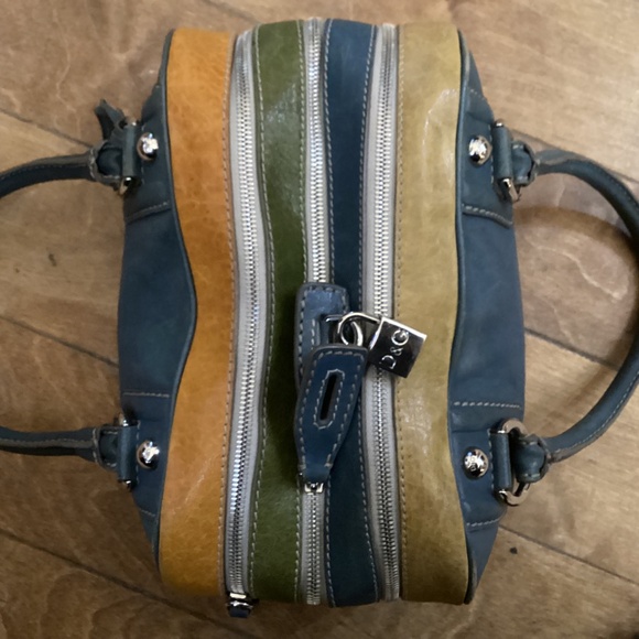 DOLCE & GABBANA leather BAG - Picture 8 of 11